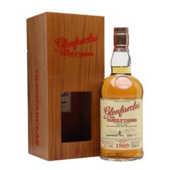 Glenfarclas 1969 / Family Casks S16 / Cask 2451